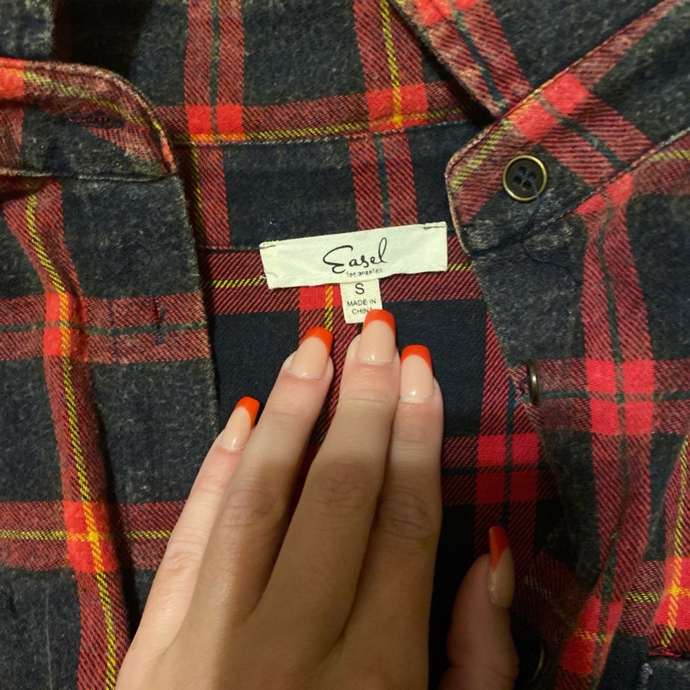 Flannel - Picture 2 of 5